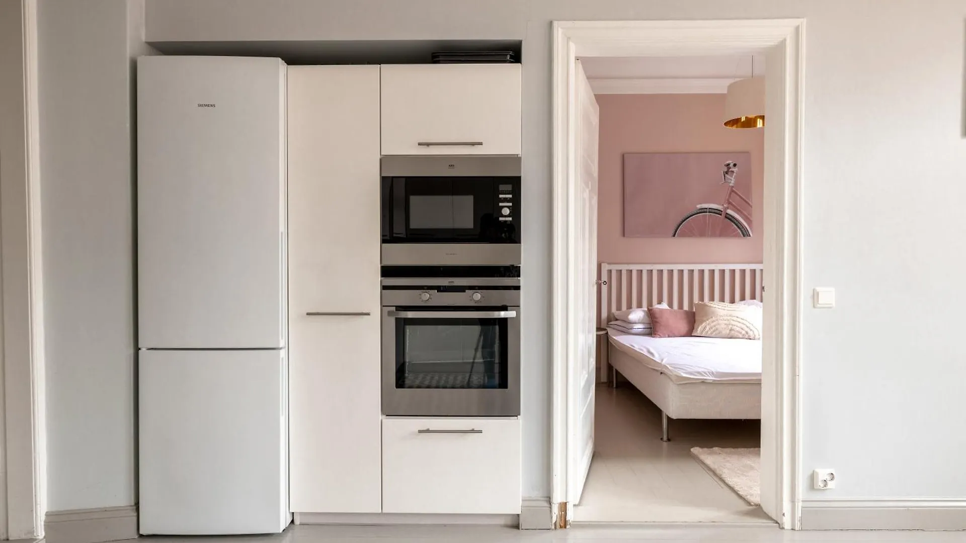 2Ndhomes Charming 127 M2 3Br Top Floor Apartment In Historically Valuable Building In Helsinki City Center Finland
