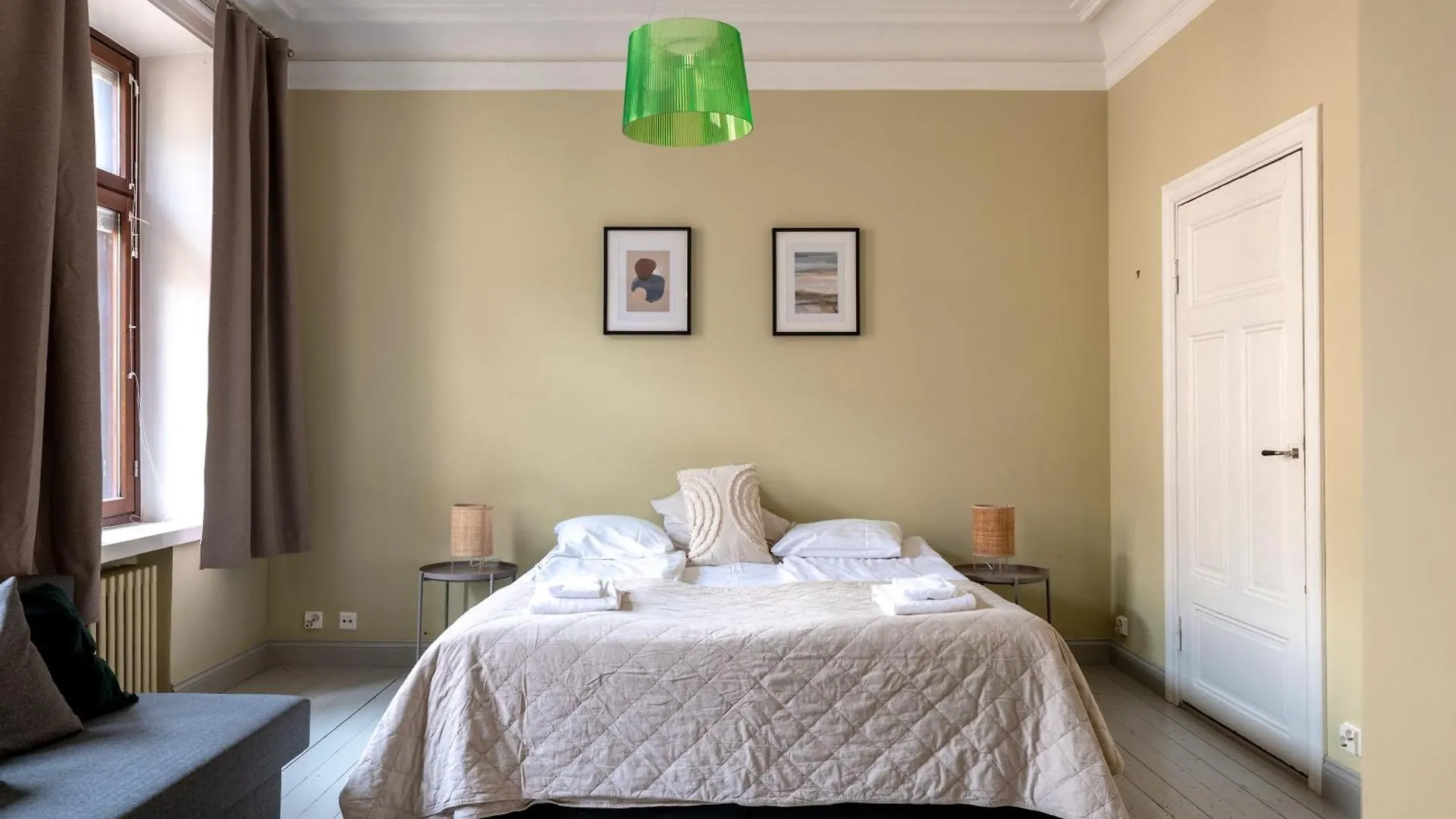 2Ndhomes Charming 127 M2 3Br Top Floor Apartment In Historically Valuable Building In Helsinki City Center